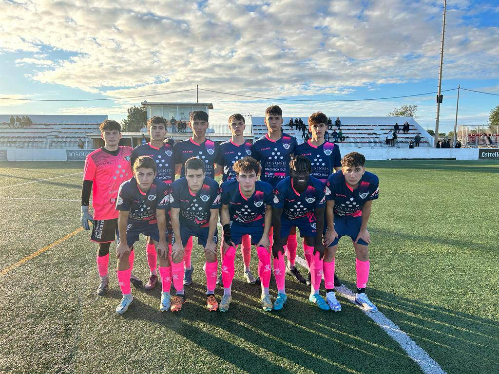 El Juvenil sigue imparable y vence por 1-3 al Formentera